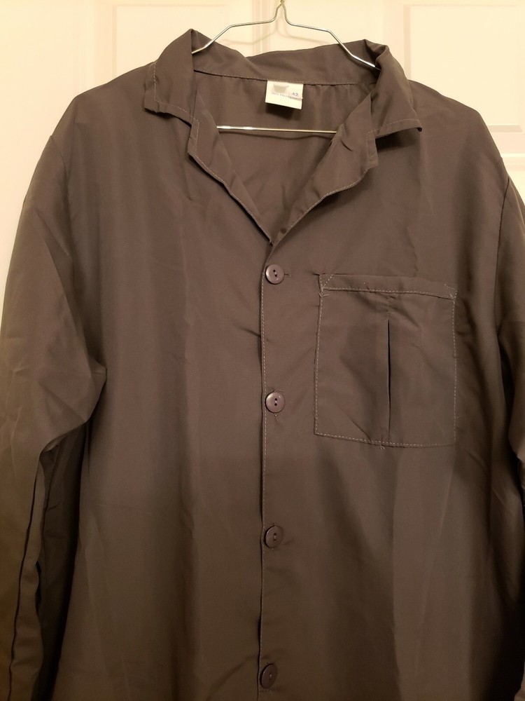 🎉Lab Gown- size M 42