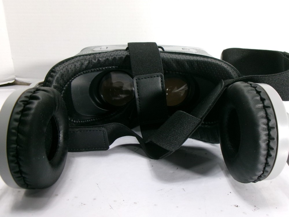 VR SHINECON VR Headset Compatible with Android, Windows Phone, & iPhone - NOB