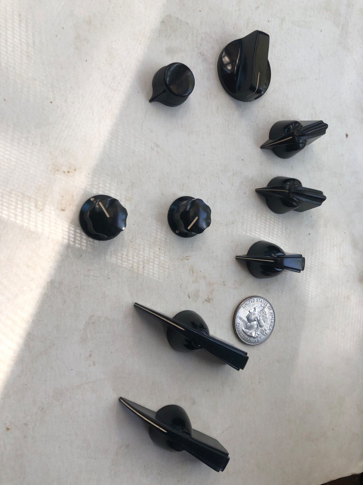 Chickenhead knobs bakelite Daka-Ware Chicago various in black