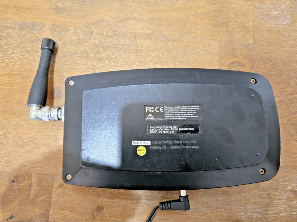 LRS TX-7470-C232 Pager Repeater Transmitter - (transmitter / repeater only)