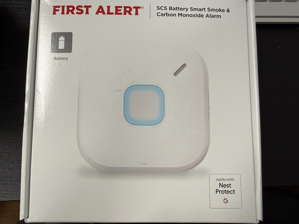 First Alert SC5 Smart Smoke and Carbon Monoxide Detector - Battery Powered