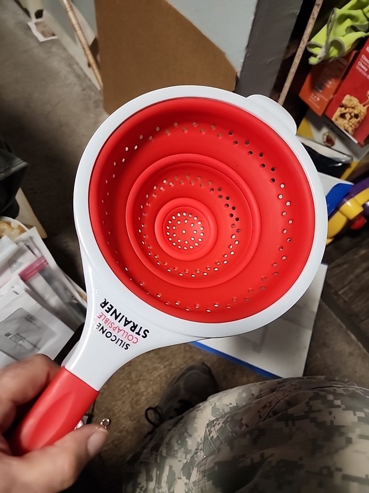 Pop N Store Collapsible Strainer Red; SILICONE COLLAPSIBLE STRAINER 16" L; 8"D