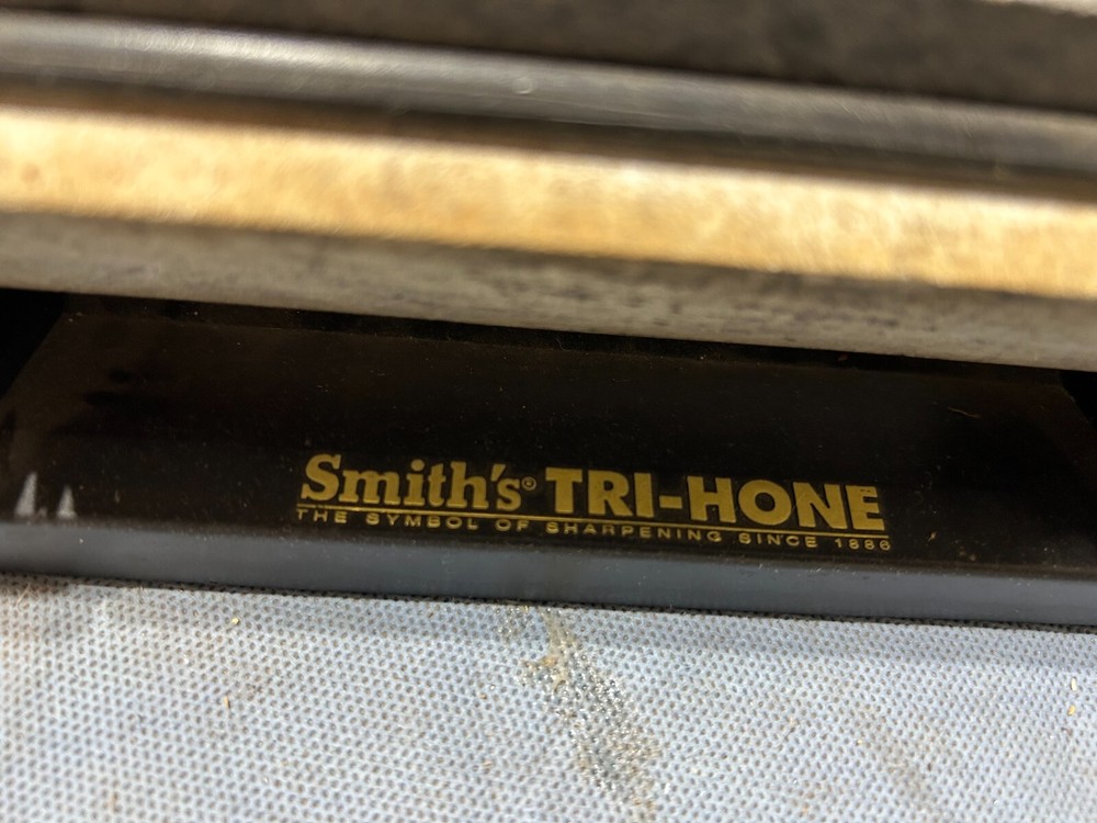 Smith's Tri-Hone 3 Stone Sharpening System Tri-6” Fine Medium Coarse Used