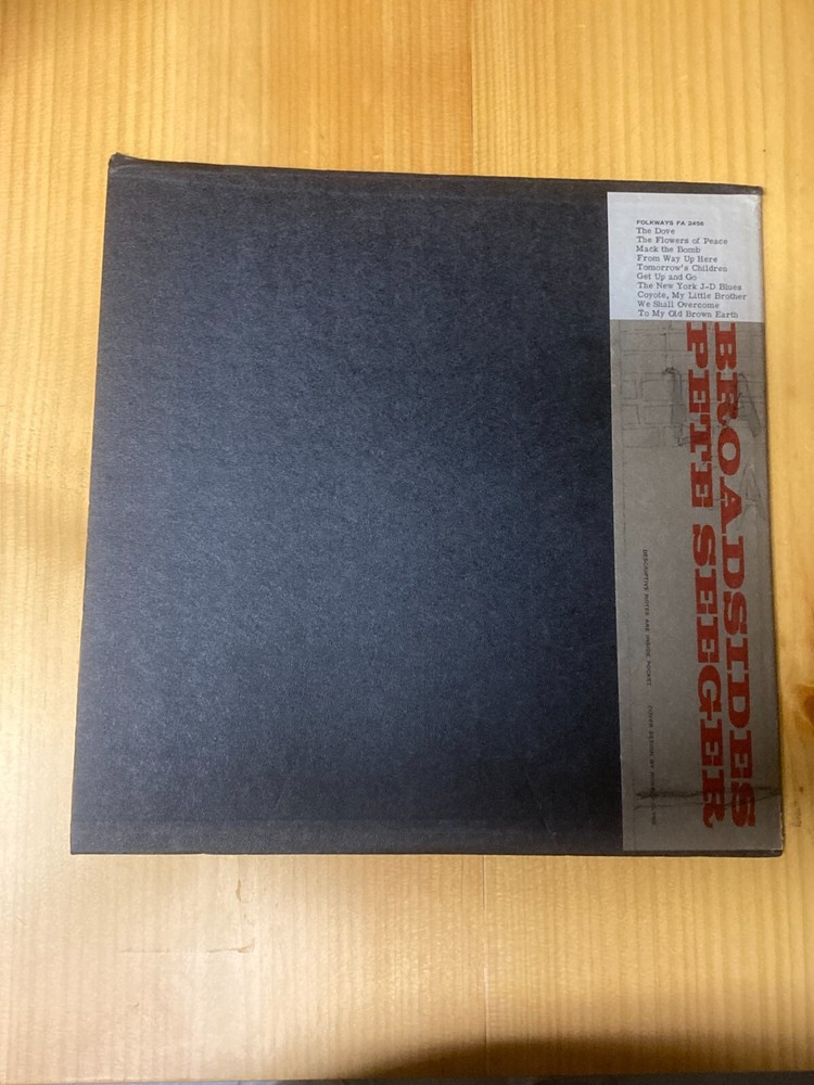 PETE SEEGER BROADSIDES VINYL RECORD ALBUM