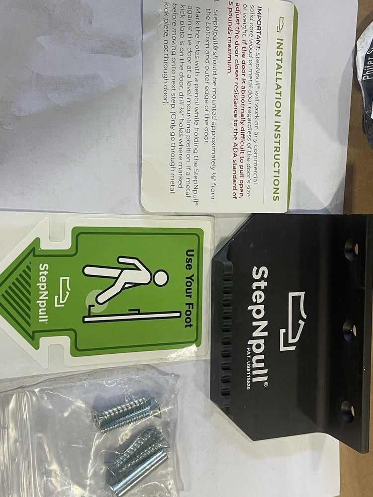 StepNpull Black Foot-Operated Door Opener Black