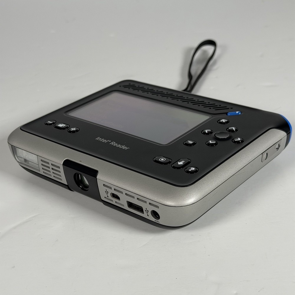 Intel Reader by Intel Health Complete Kit w Box, Adapter, Case, Etc. - Tested