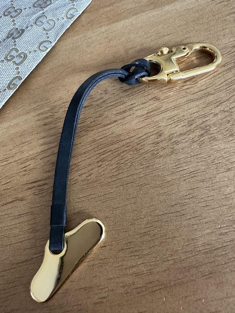 GUCCI key holder gold 21