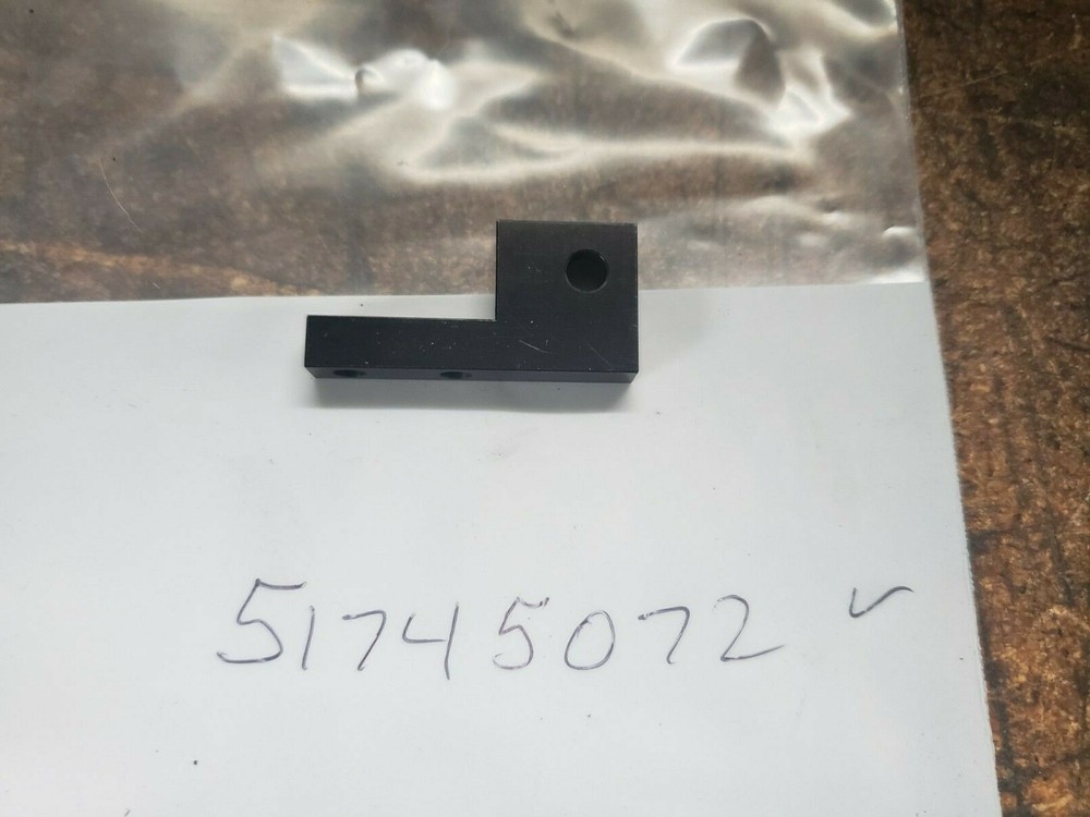 51745072 Streamfeeder Bracket