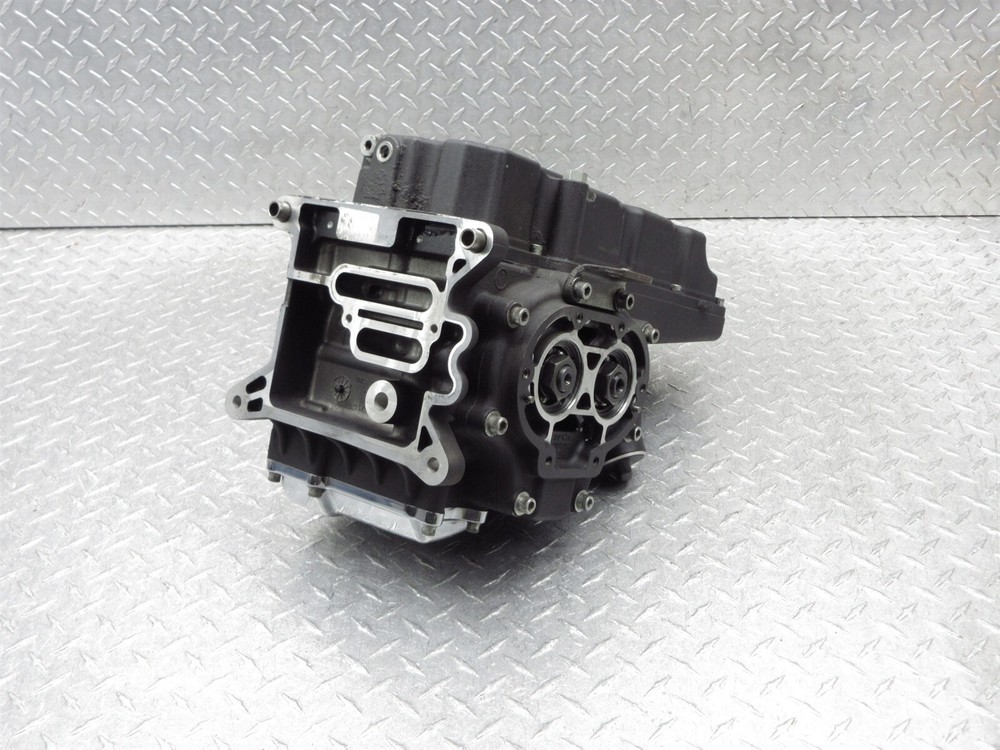 2012 Harley Davidson Tri Glide Classic FLHTCUTG Transmission Gearbox Box Case