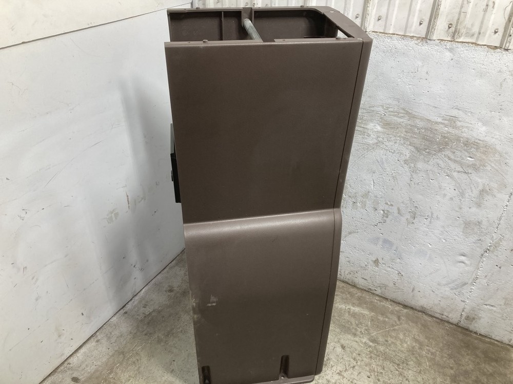 Volvo VNL Sleeper Cabinet - Used