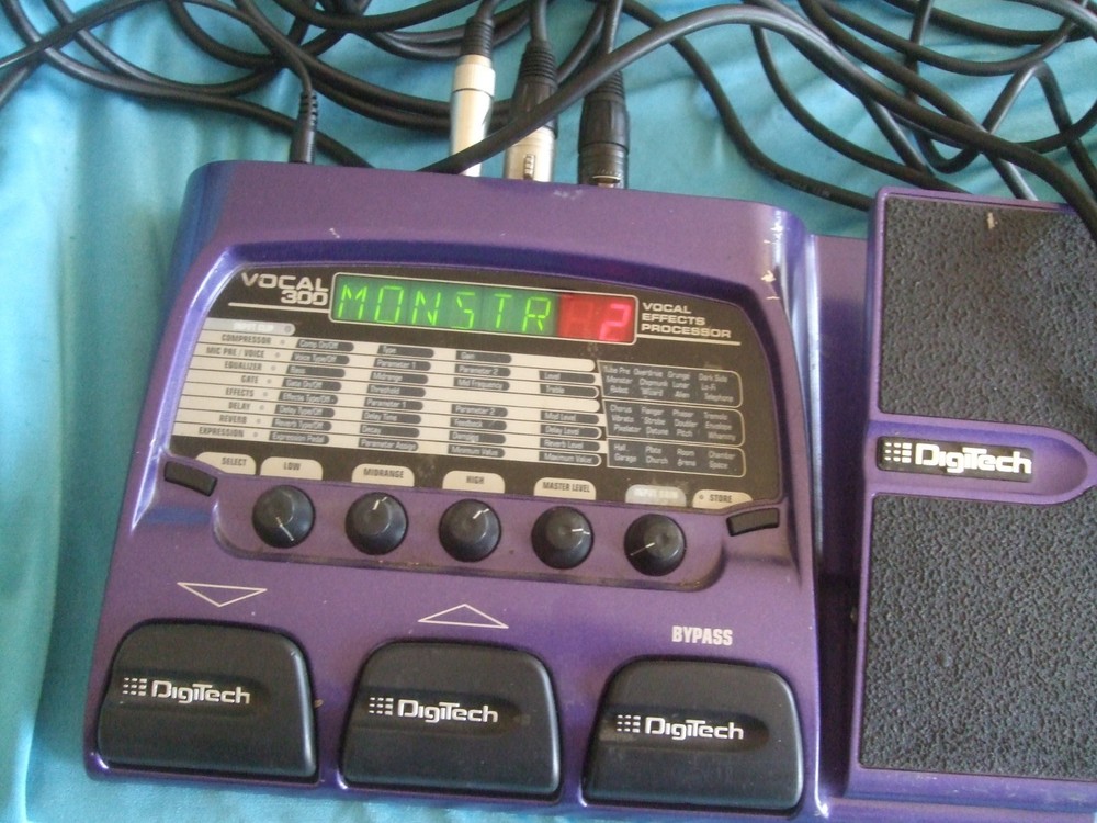 DigiTech Vocal300 Vocal Effects Processor w/AUDIX OM5/CABLES & AC ADAPTOR