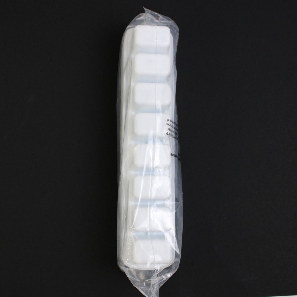 NIP Set of 3 Rectangular Stacking Ice Cube Trays 8 Cavities