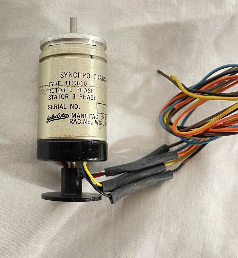 Synchro Transmitter, 4123-10, John Oster, double ended shaft