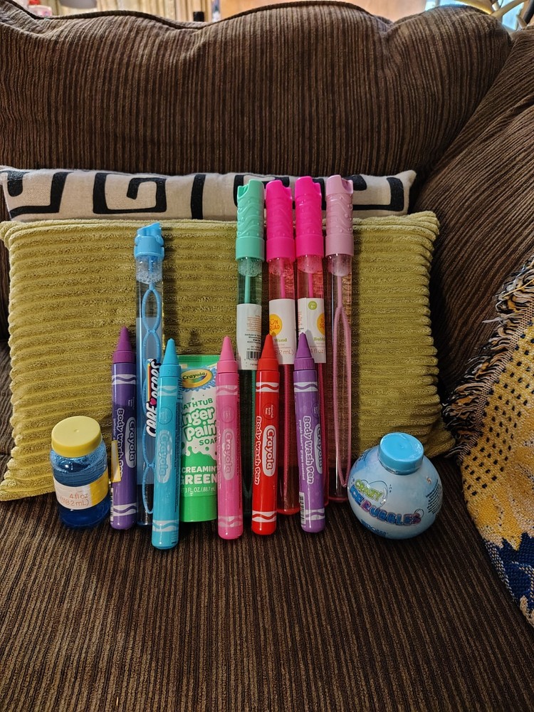14 Piece Bubble Lot