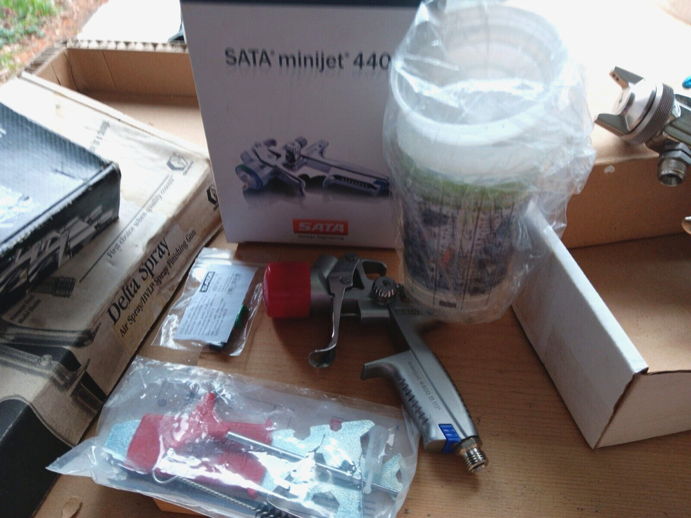 SATA- MiniJet 4400 Paint spray gun  devilbiss optima