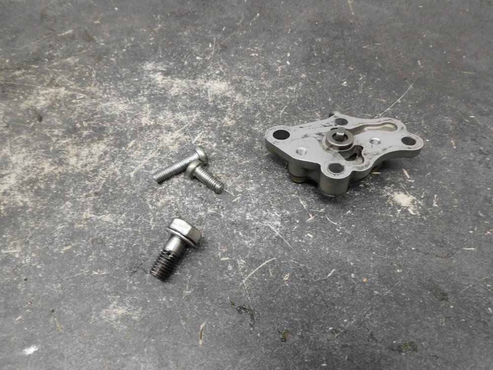 1973 Honda ST90 ST 90  Oil Pump    1759