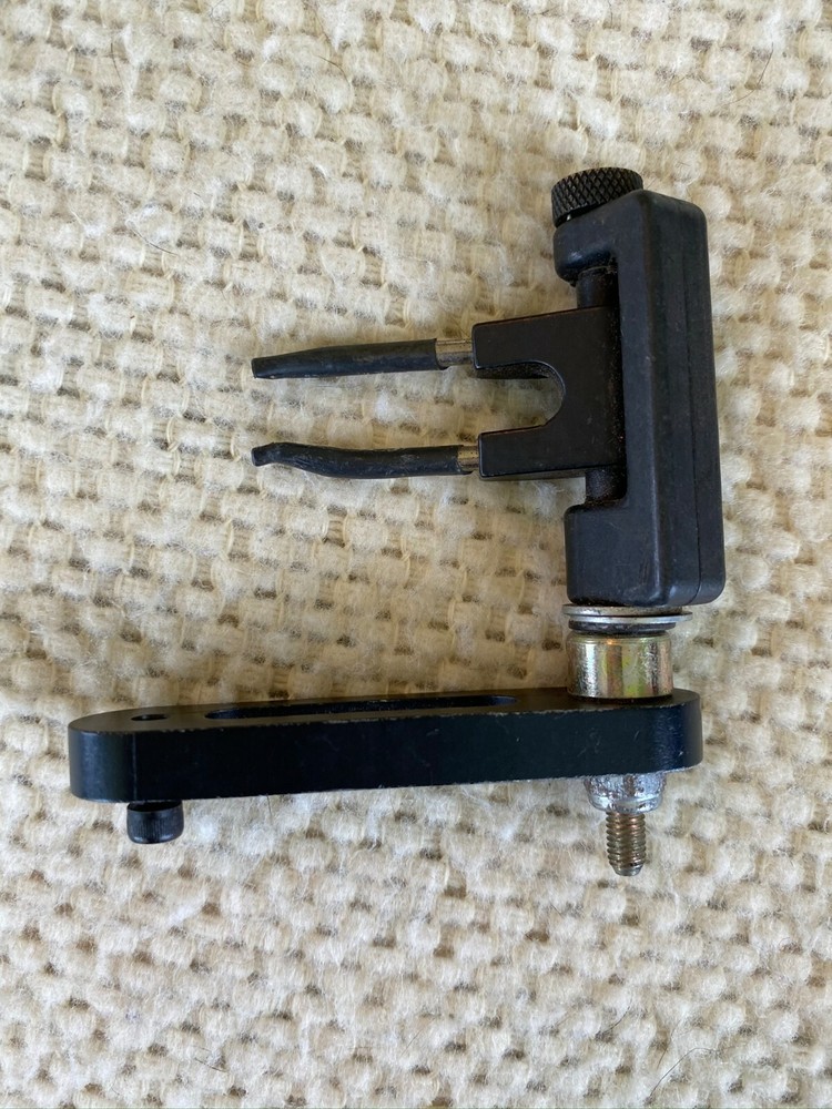 Cobra Dual Prong Flipper Rest