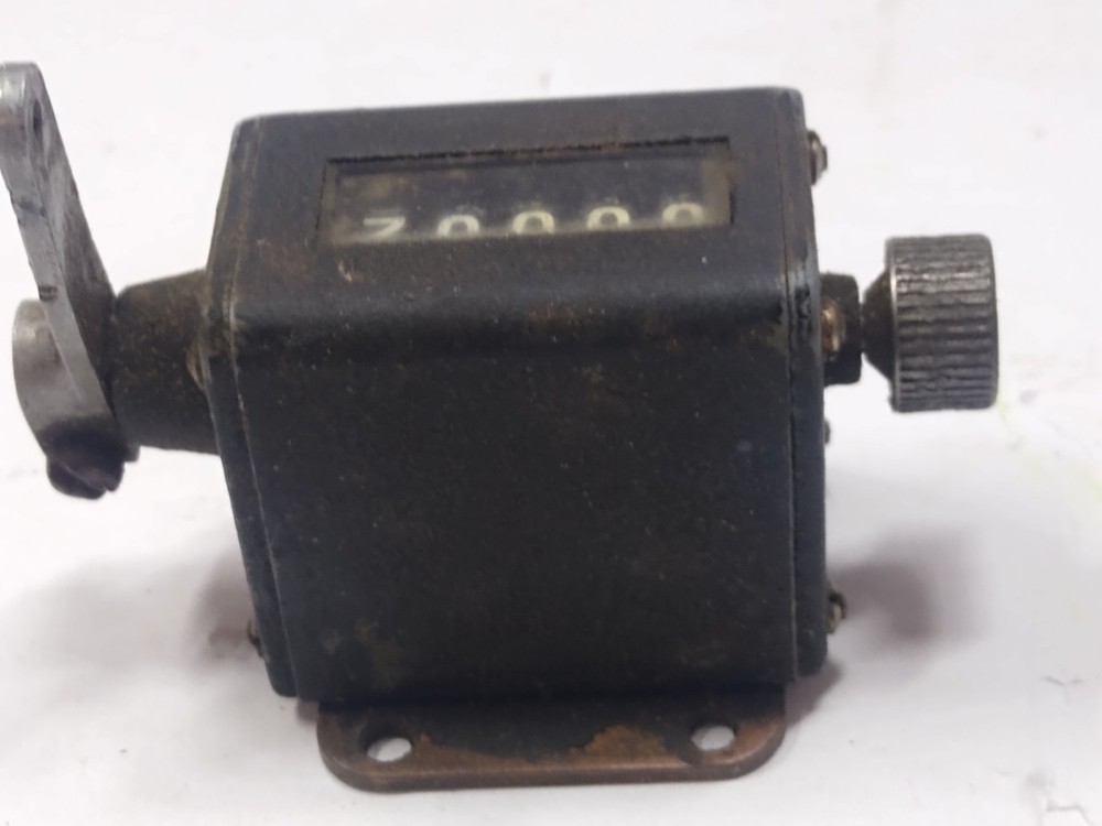 Vintage 5 Digit Mechanical Mini Counter Working as it should.