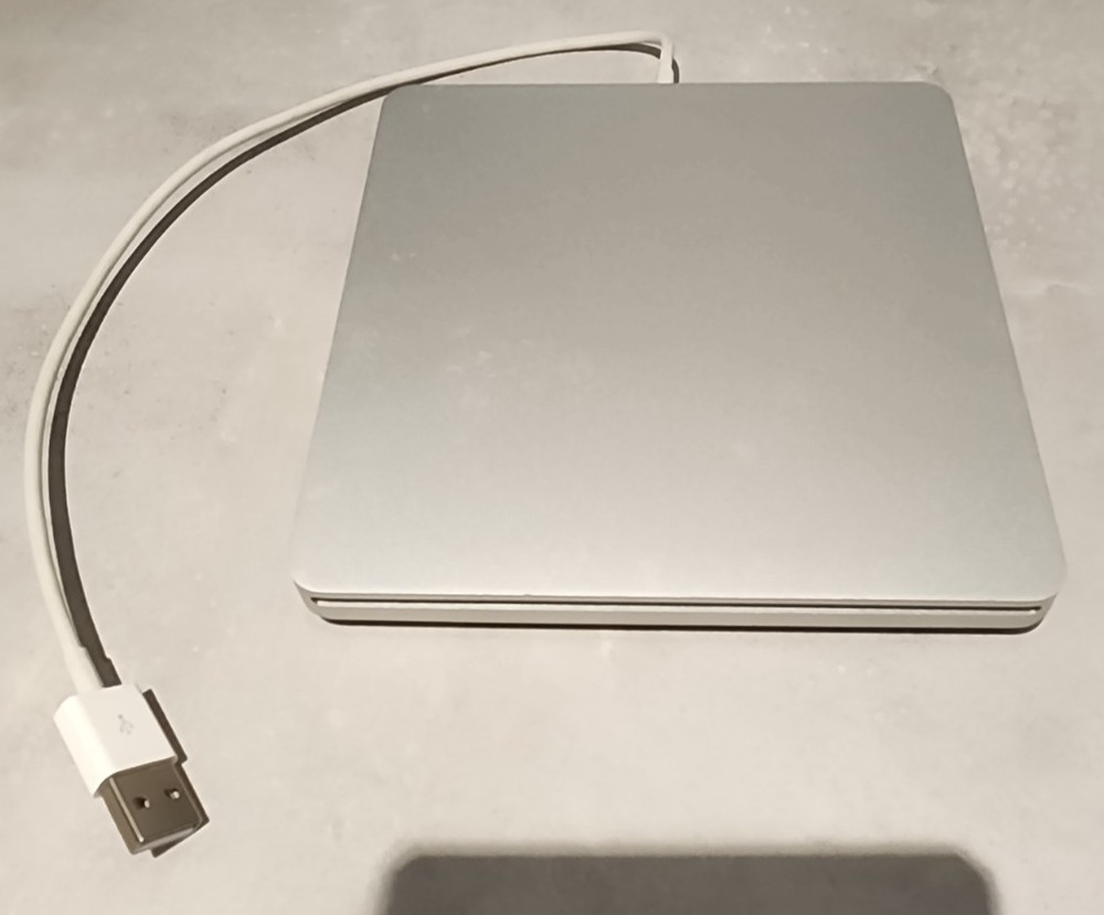 Apple External USB CD Drive A1379 for CDs DVDs Aluminum Plug In Drive for Mac