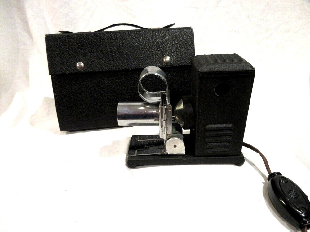 Vintage Davidson Mighty Midget Projector in Original Case