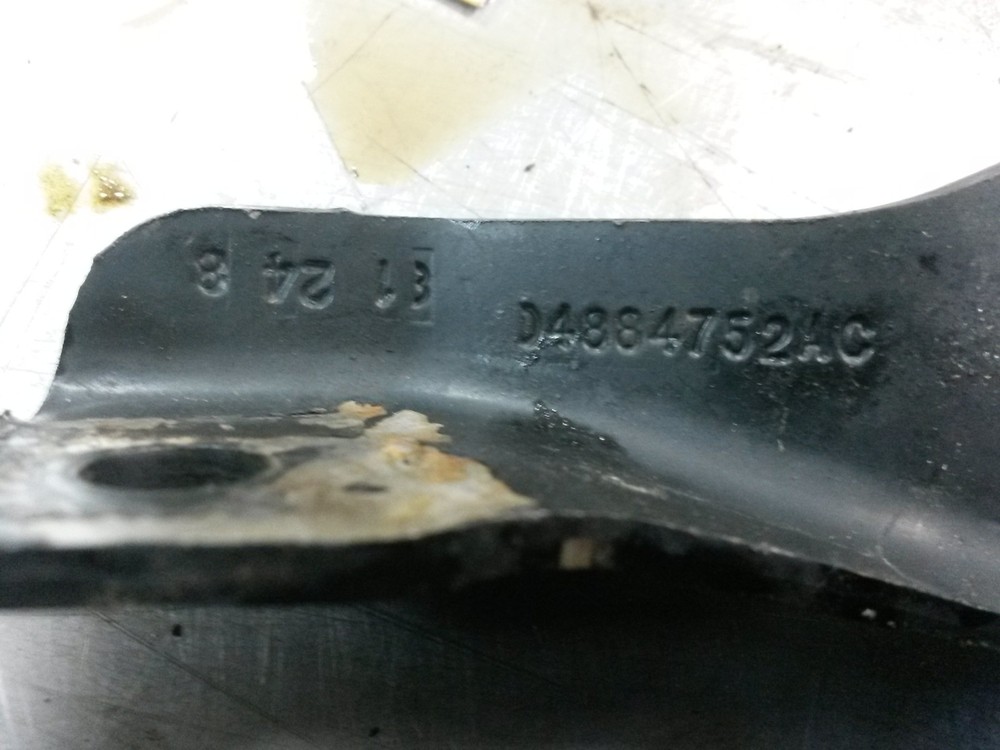 Engine Lift Bracket For 08-09 Dodge Caliber 1.8 04884752AC