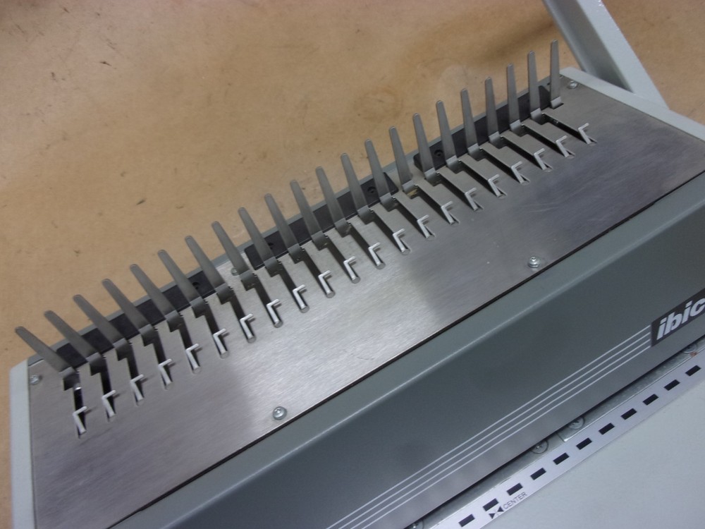 IBIMATIC Manual Hole Punch & Comb Paper Document Book Binding Machine Quartet