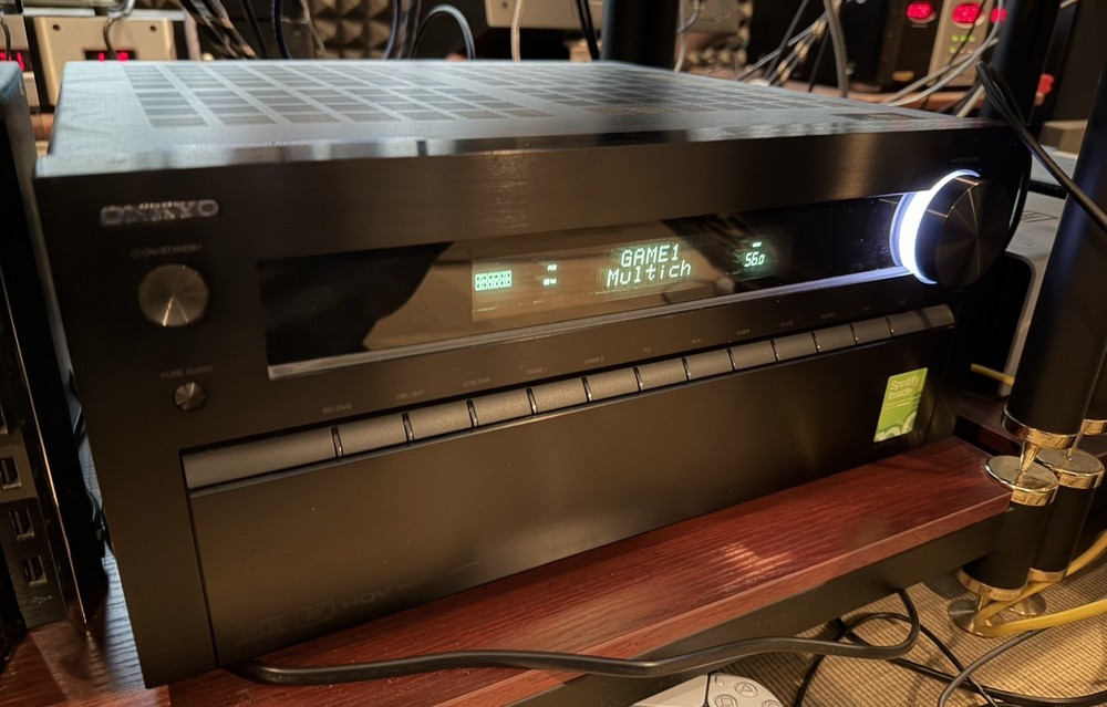 Onkyo TX-NR818 7.2-Ch Network A/V Receiver - THX Select2 Plus - Mint Condition