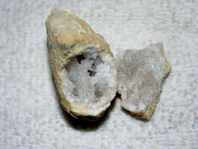 Geode pair opened with crystal centers 2 inch G71