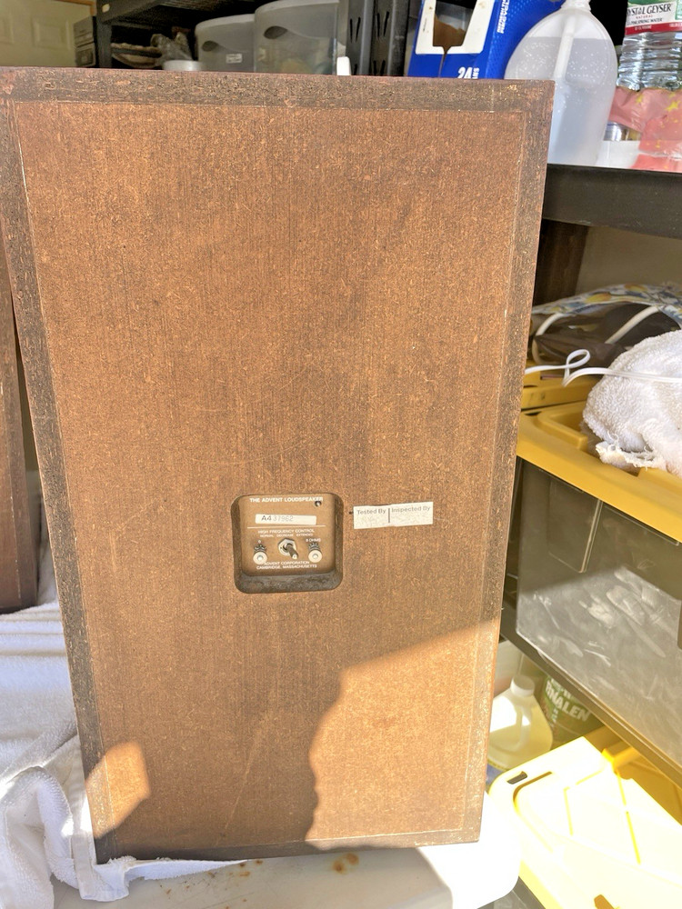 Original Large Advents / Walnut Cabinets / Excellent Condition /