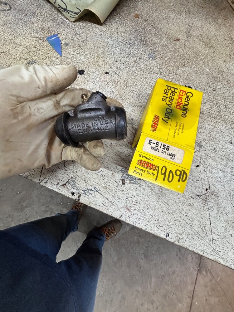 EUCLID E5158 WC19091  WHEEL CYLINDER   9W