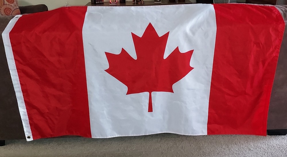 🇨🇦 Canada's Maple Leaf Flag 3'x5' With Grommets