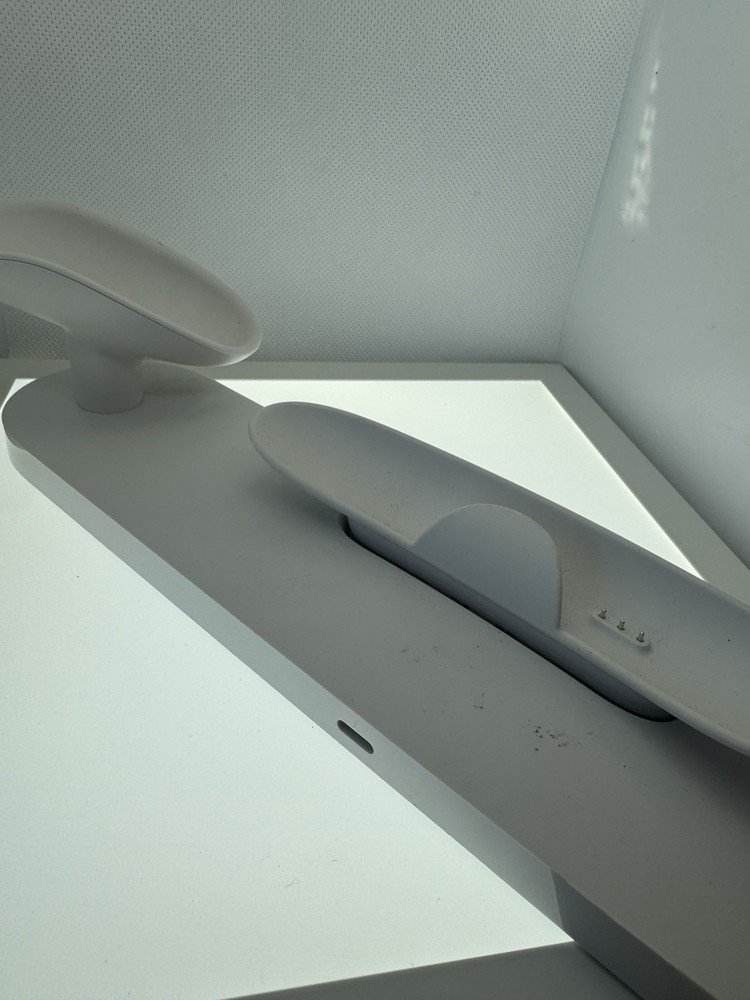 Official Meta Quest 3 Charging Dock W7Z - White