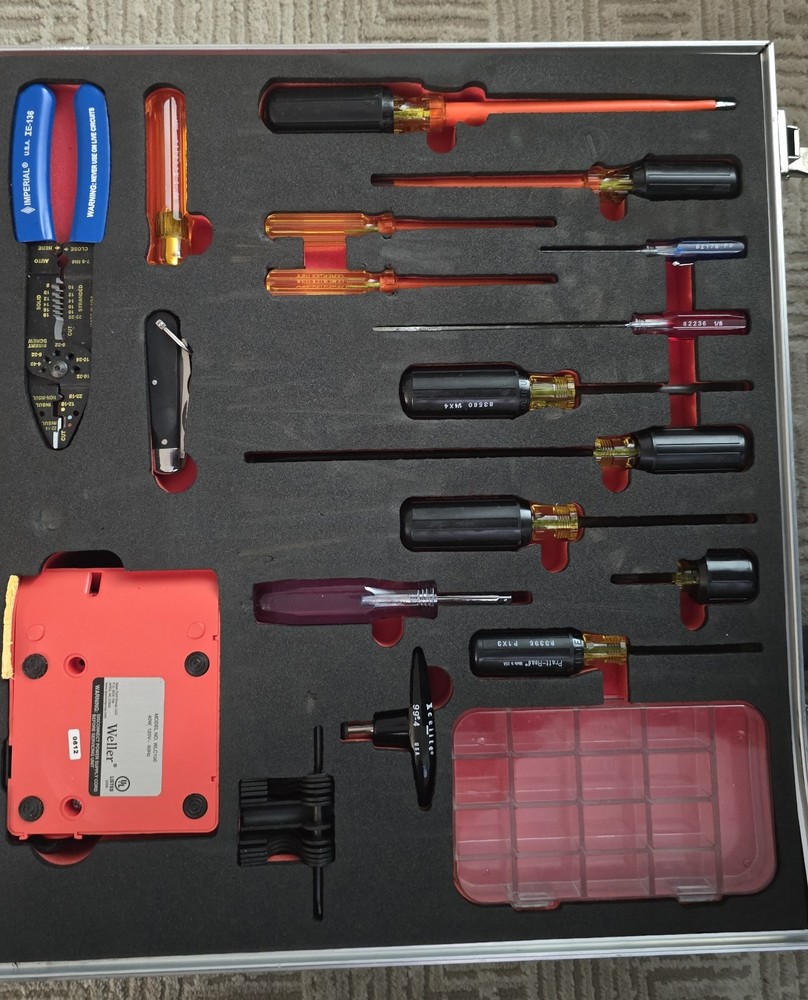 TK-105 A/G Kippertool Military Electronic System Tool Kit in Wilson case