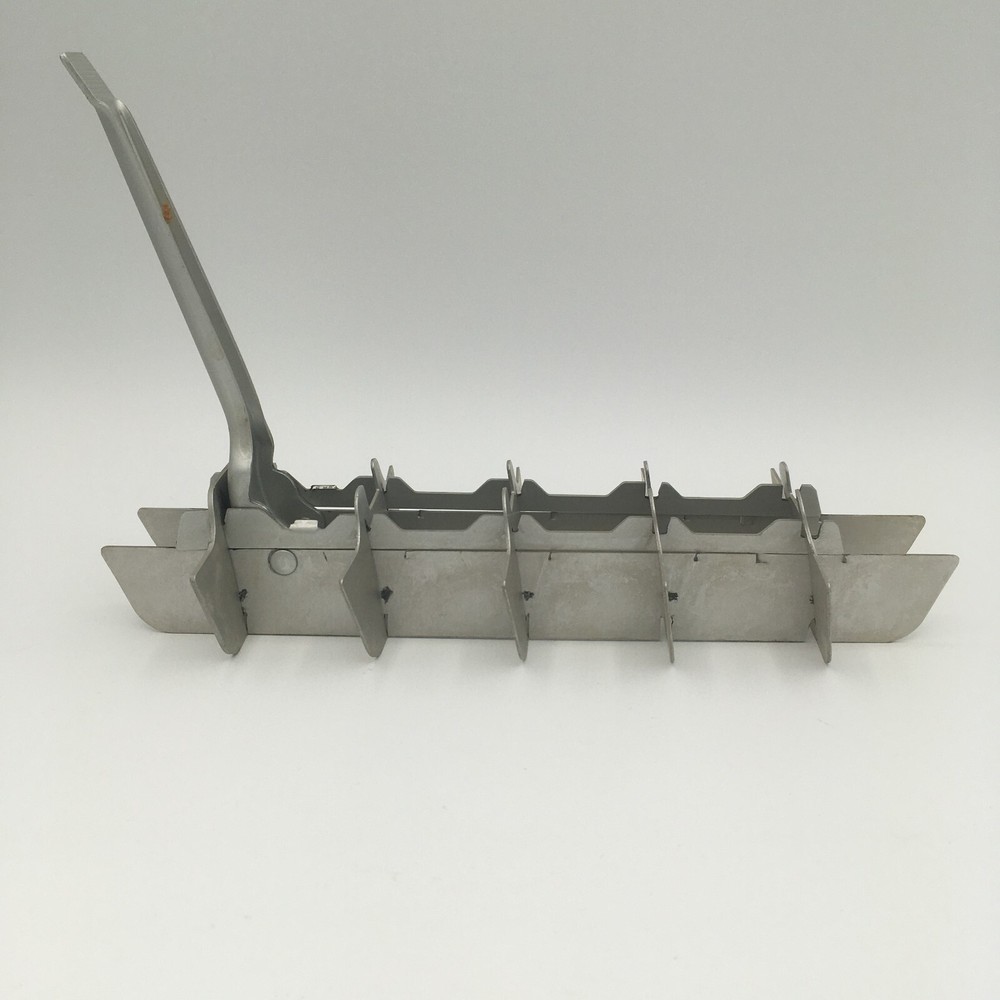 Vintage 18 Cube Aluminum Kitchen Ice Cube Tray with T Handle