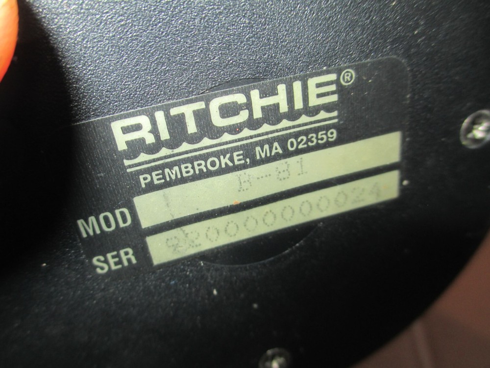 Ritchie B-81 Marine Boat Compass with Mounting Bracket C19