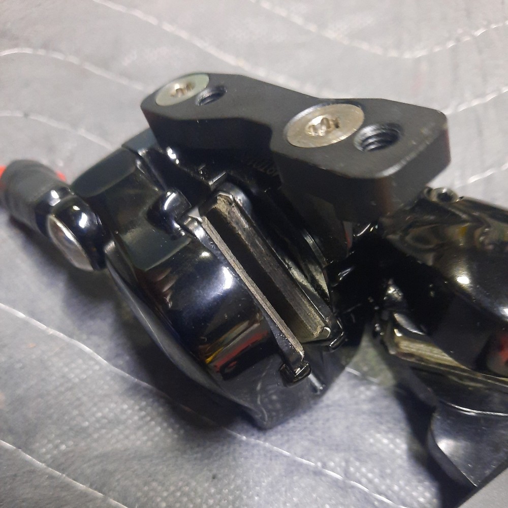 SRAM flat mount brake caliper hydraulic brake SRAM