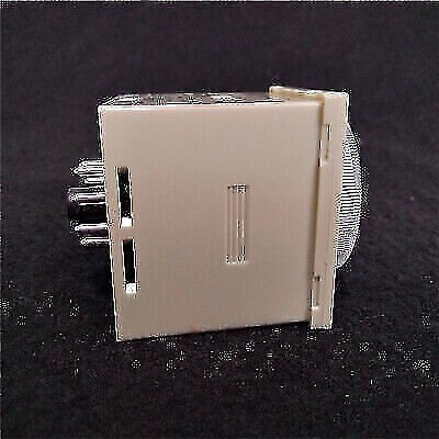 one NEW OMRON Timer H3CR-A8 100-240VAC