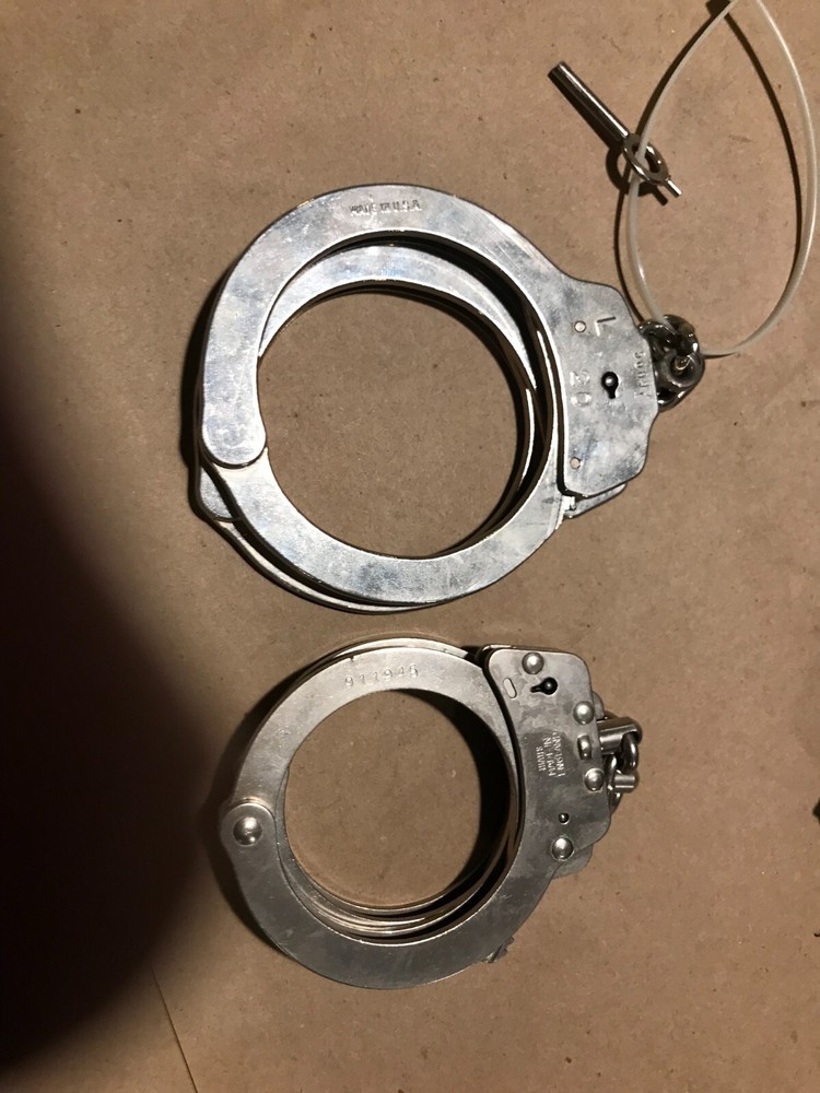Uncle Mikes Oversize Handcuff Storage Pouch