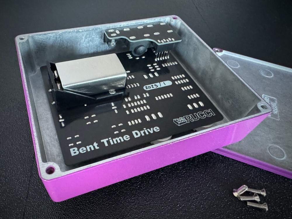 Bent Time Drive (handmade synth, Rucci)