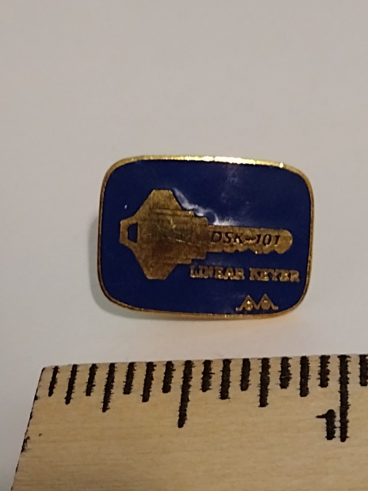 Linear Keyer DSK-101 Lapel Pin