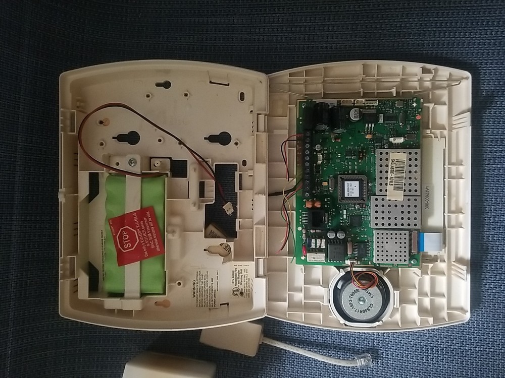 Honeywell LYNXPLUS SERIES PANEL