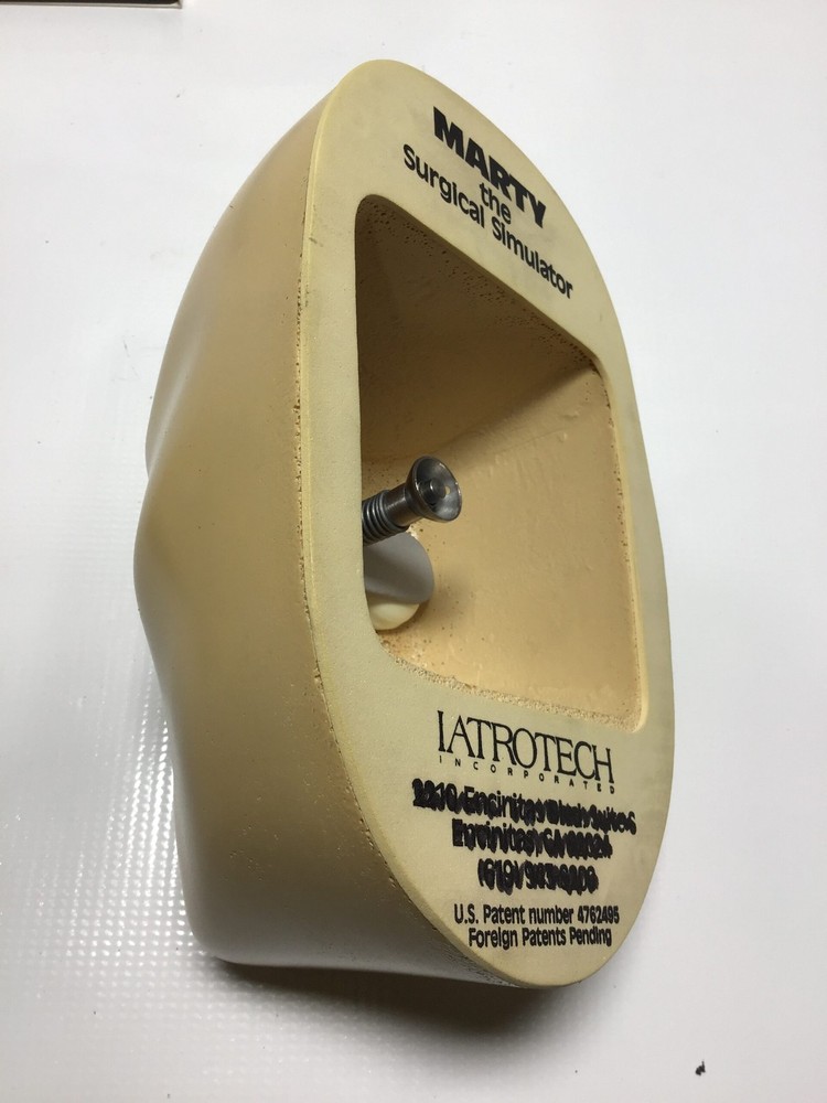 LATROTECH MARTY Surgical Simulator Eye Training Kit