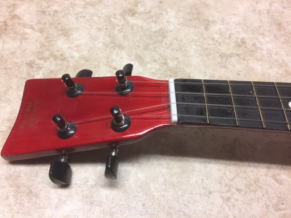 First Act discovery Ukulele 2010 PG4022 Preowned Wonderful Aloha!!