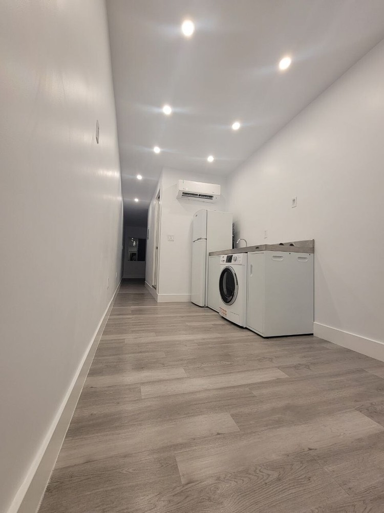New 40 ft High Cube tiny home container home - New AC, W/D, Ref, Cooktop