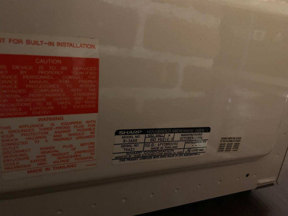 Sharp R-3A66 Microwave Oven