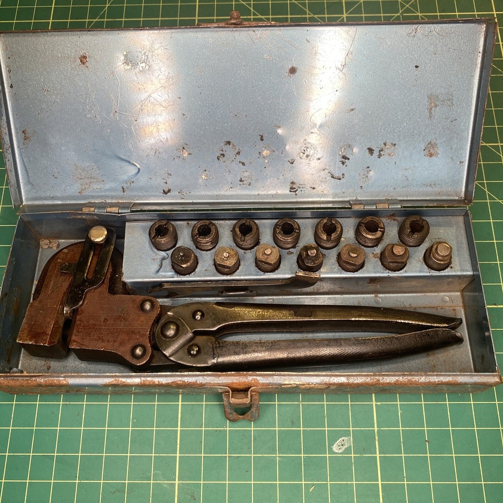 Bernard Metal Punch No.9