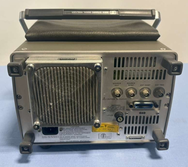 HP Hewlett Packard Dynamic Signal Analyzer Model 3561A