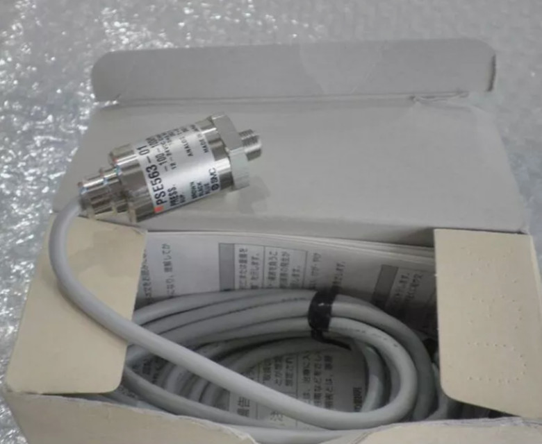 1pcs SMC PSE563-01 pressure sensor