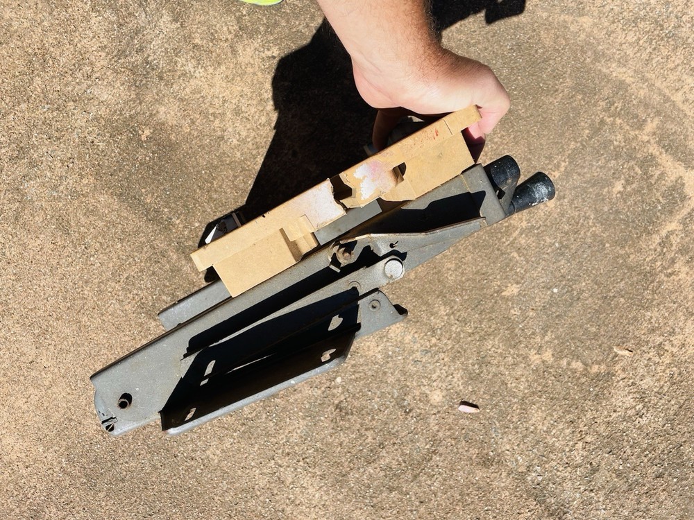 Black & Decker Workmate 79-021 Bench Top/Wall Mount 16" Work Vise Fold Down