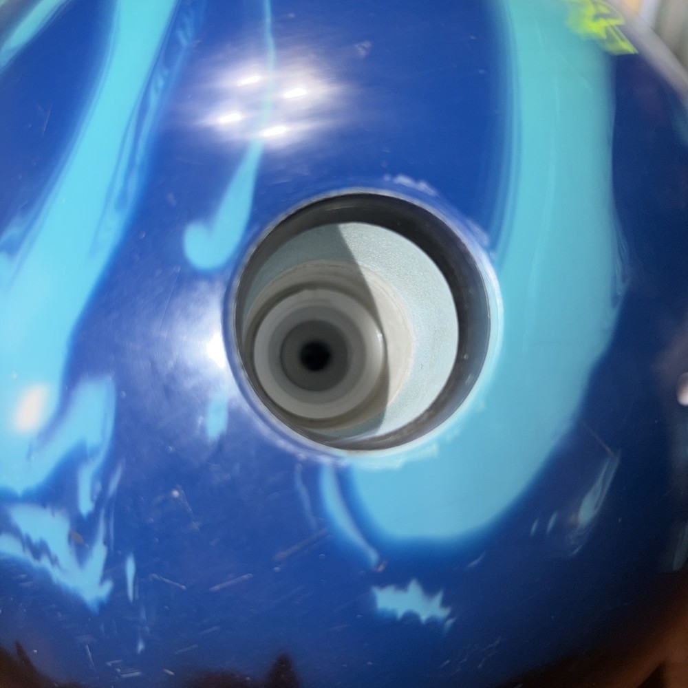 Radical Innovator Solid bowling ball 15 Lbs Used Single Drill